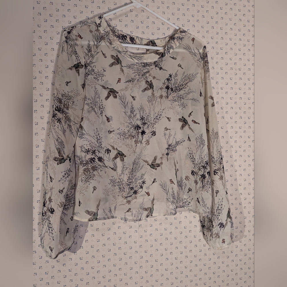 Le Lis Anthropology Sheer Open Back Floral Print Women's Top - Black and White
